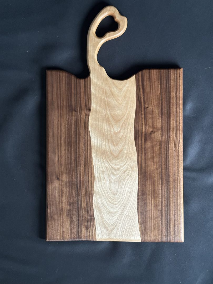 Walnut & Maple w-Heart Handle